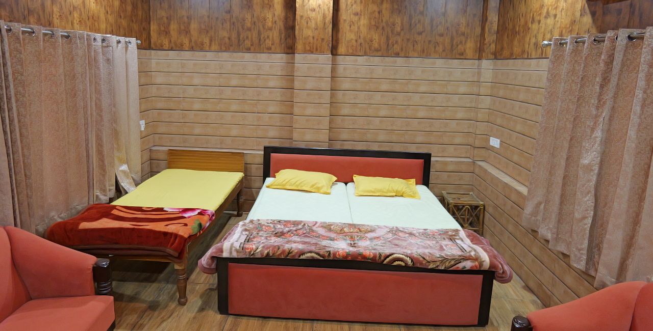 Deluxe Family Rooms In Haridwar